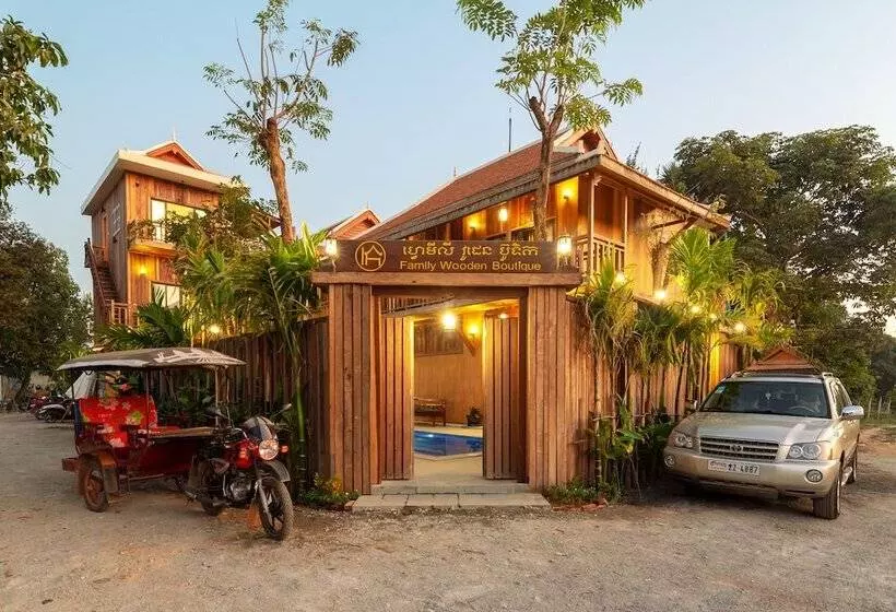 Hotelli Family Wooden Boutique