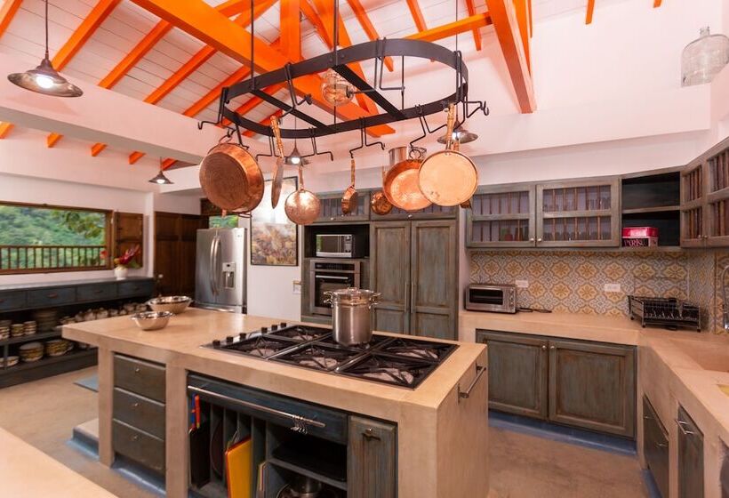 ホテル Finca La Manchuria