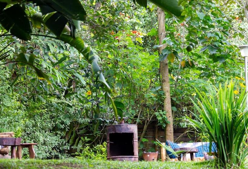 فندق Karungi Camp