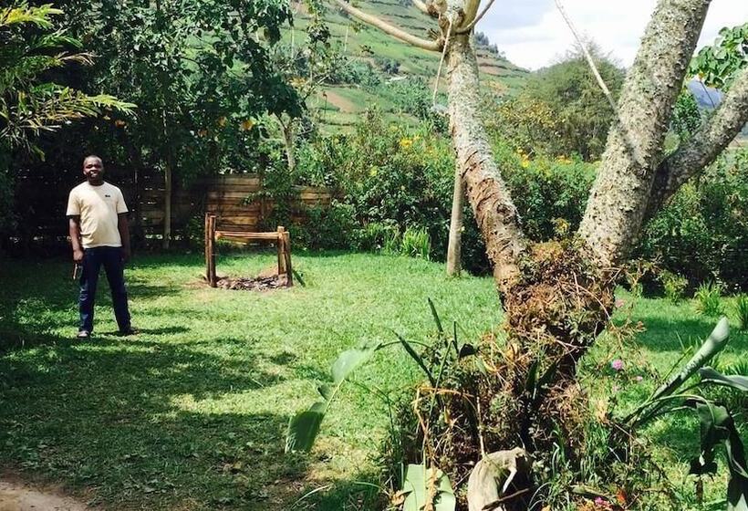 فندق Karungi Camp