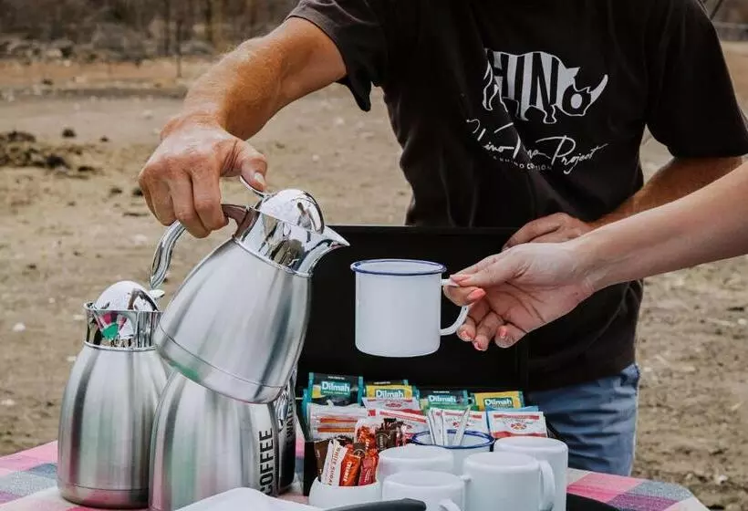 هتل Kifaru Luxury Lodge & Bush Camp