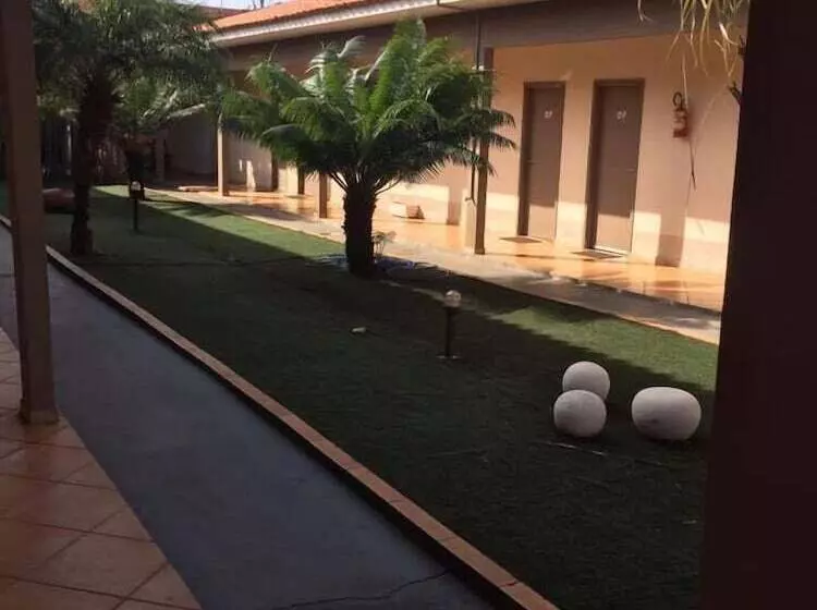 Hotelli Recanto Village