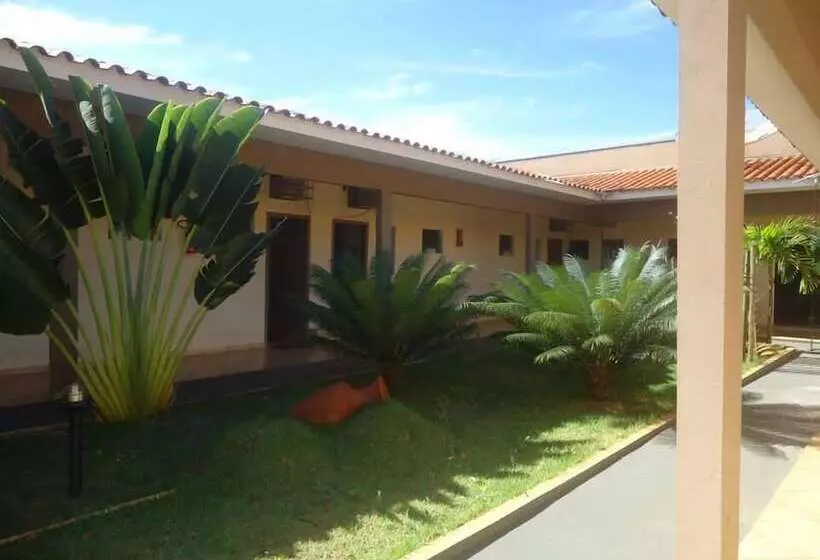 Hotelli Recanto Village