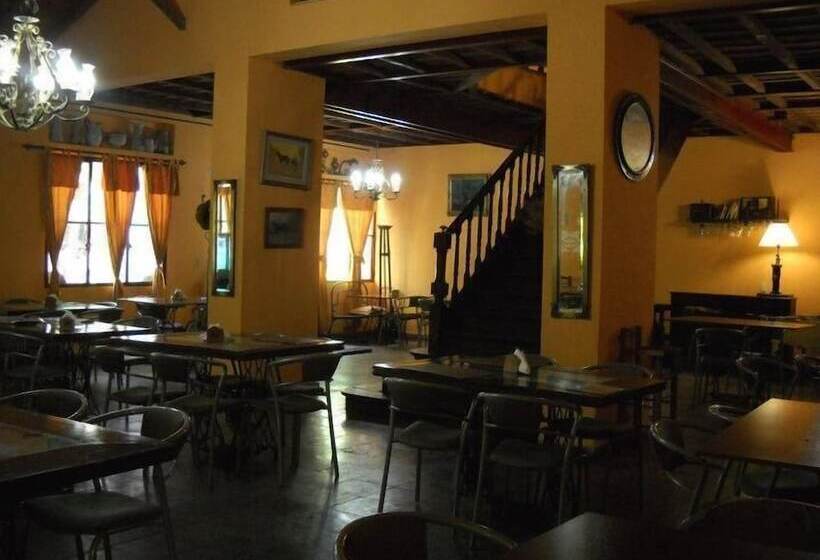 田舎風ホテル Estancia Don Silvano