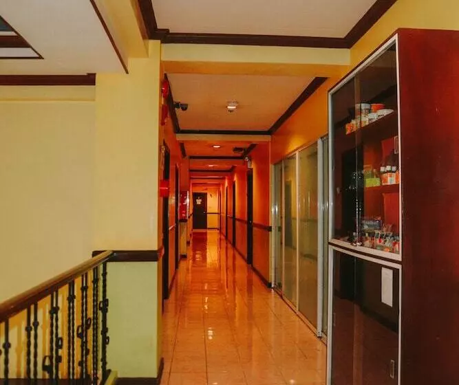 Hotelli Southgate Inn