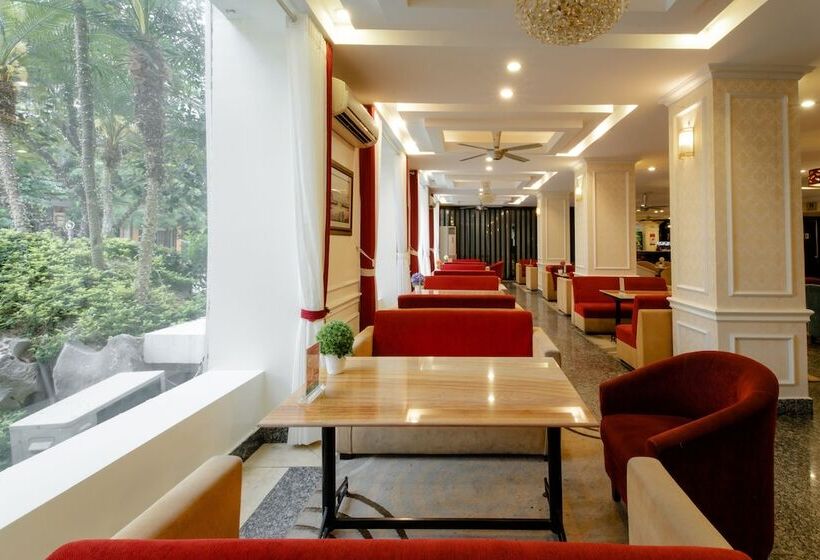 Hotelli White Palace Thai Binh