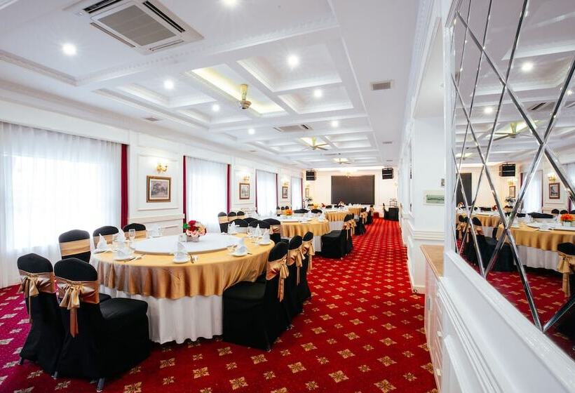 Hotelli White Palace Thai Binh