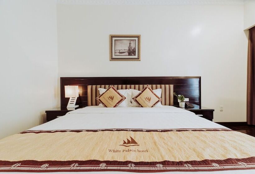Hotelli White Palace Thai Binh