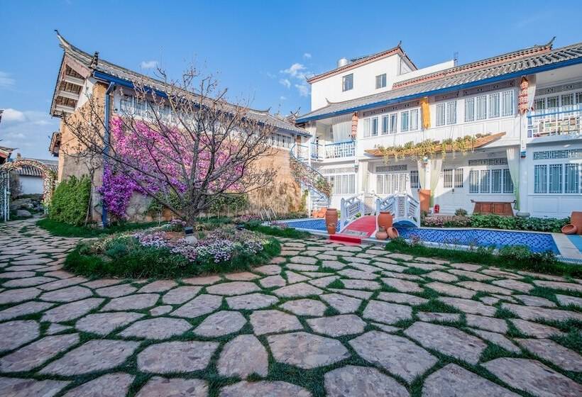 Hua Linglong Courtyard Inn