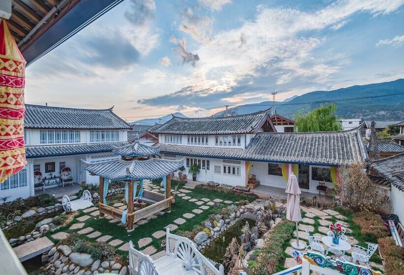Hua Linglong Courtyard Inn