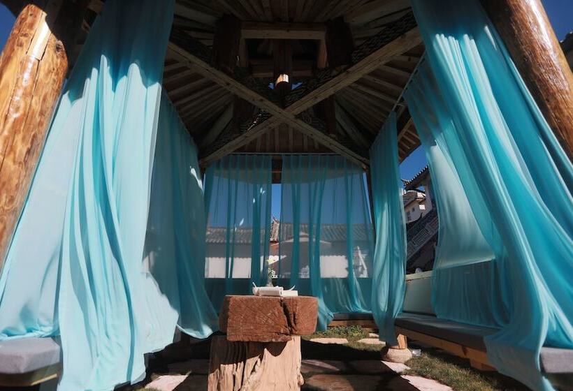 Hua Linglong Courtyard Inn