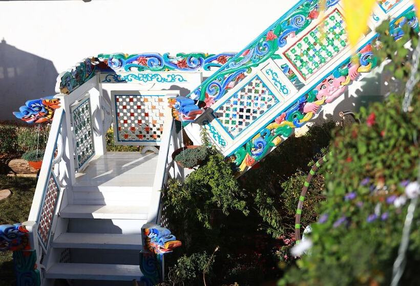 Hua Linglong Courtyard Inn