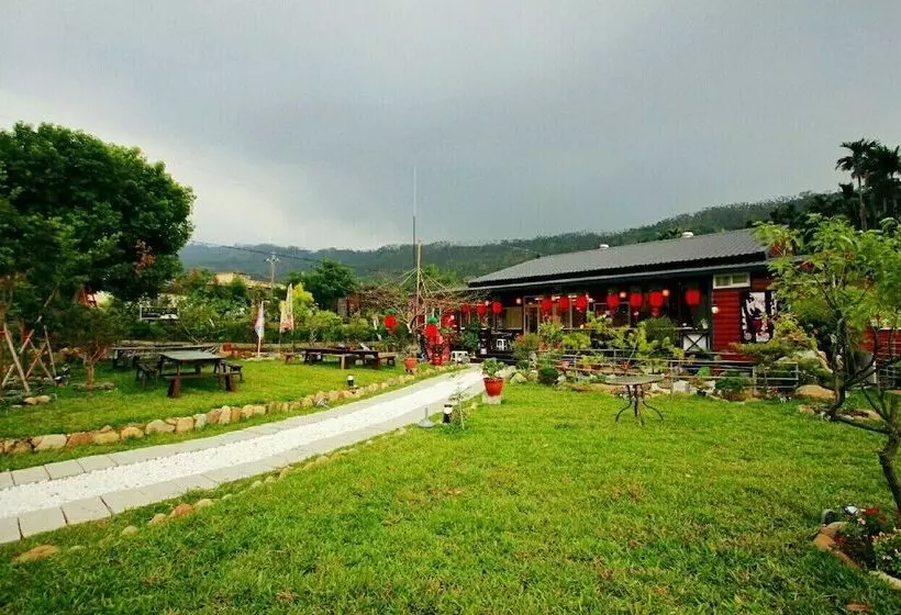 پانسیون Coffee Street Homestay