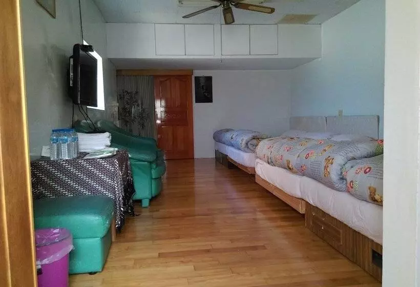 پانسیون Coffee Street Homestay