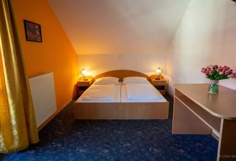 پانسیون Gostilna Logar