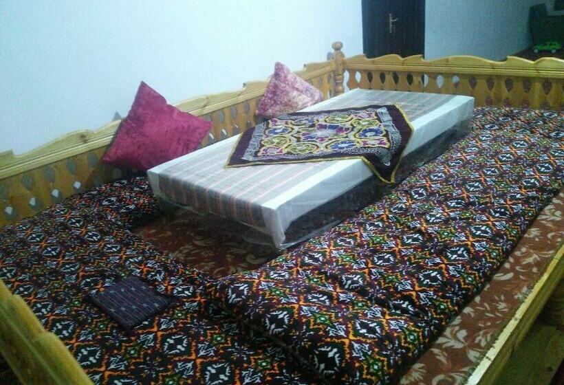 پانسیون Guest House Urgench