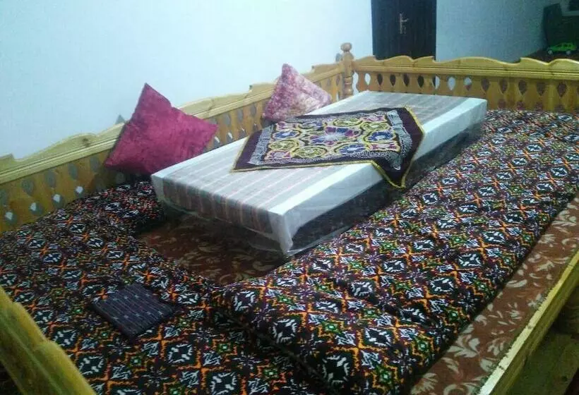 پانسیون Guest House Urgench