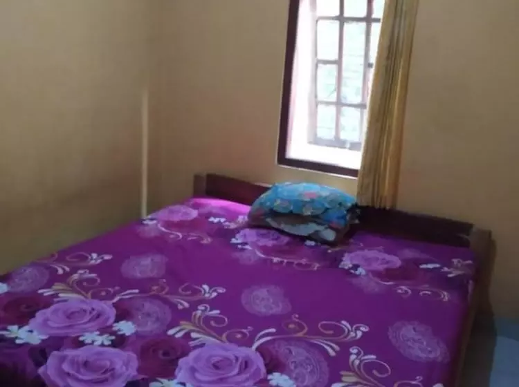 پانسیون Homestay Banyumili