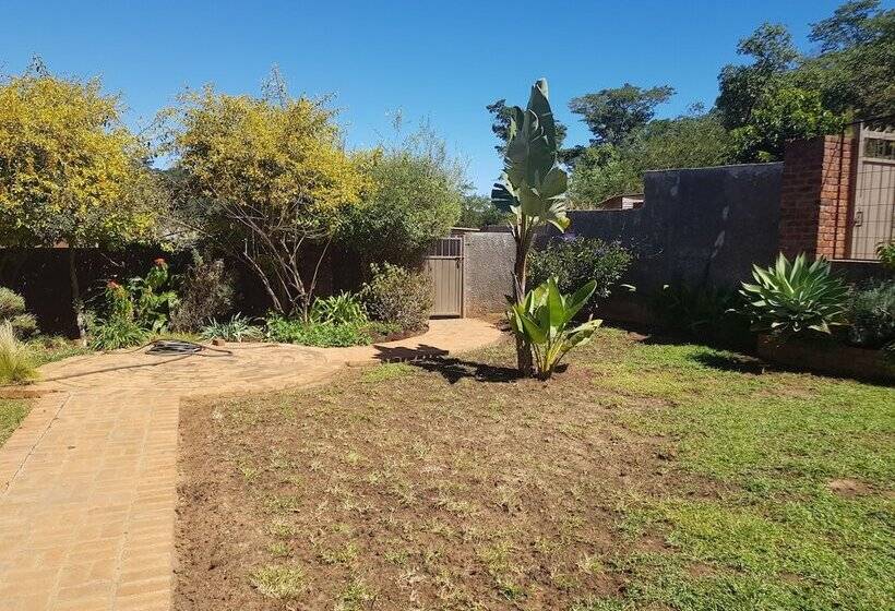 پانسیون Pachigomo Guest House