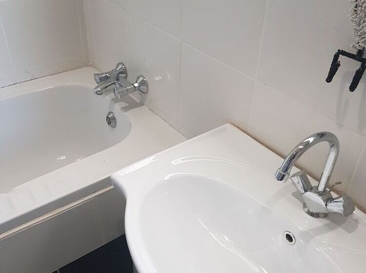 پانسیون Pachigomo Guest House