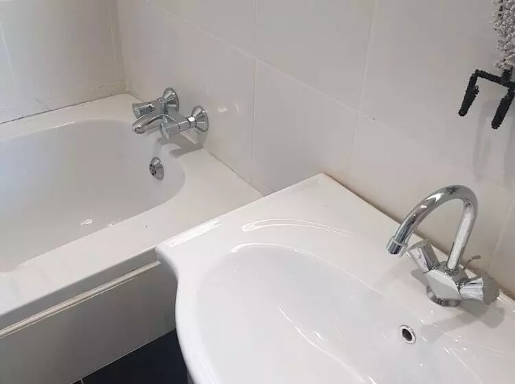 پانسیون Pachigomo Guest House