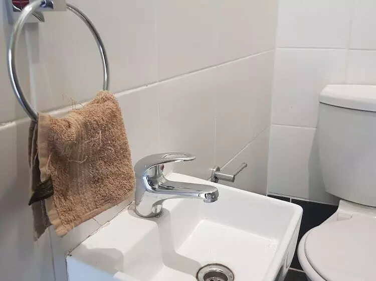 پانسیون Pachigomo Guest House