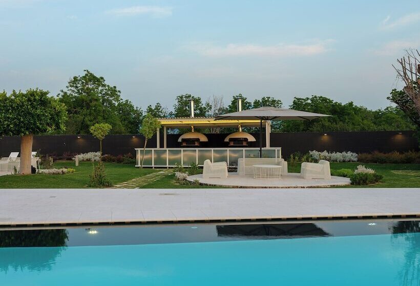 פנסיון Secret Garden