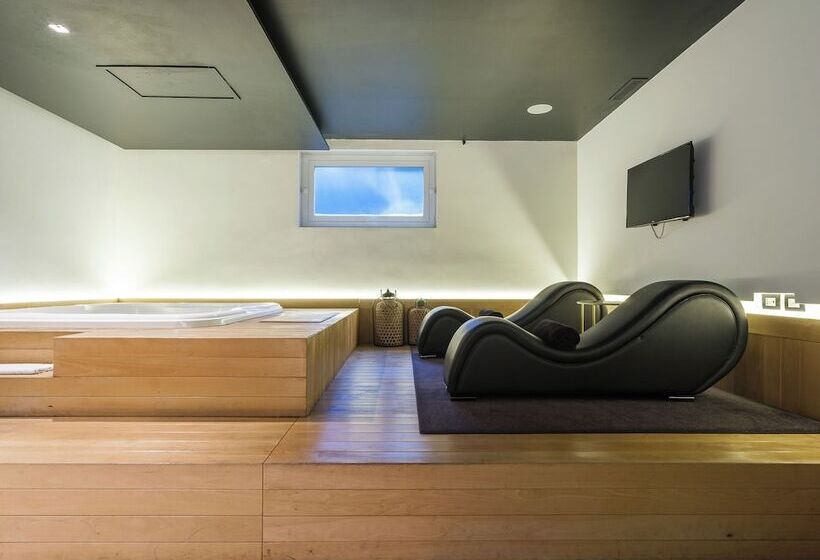 פנסיון Secret Garden