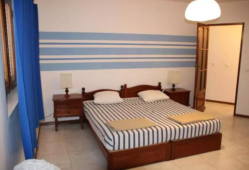 هاستل Residencial Raiar