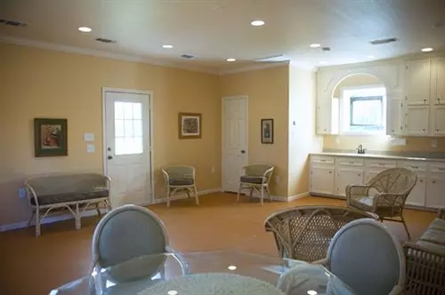 Bed & Breakfast Texas Forest Country Retreat