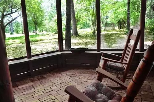 Bed & Breakfast Texas Forest Country Retreat