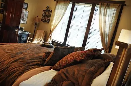 Bed & Breakfast Texas Forest Country Retreat