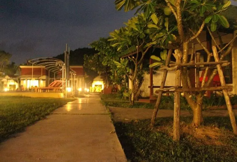 Golden Bay Cottage   Sha Extra Plus