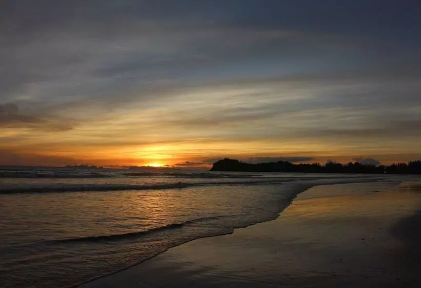 Golden Bay Cottage   Sha Extra Plus