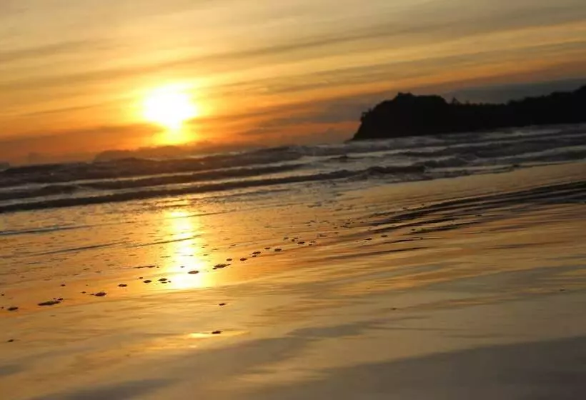 Golden Bay Cottage   Sha Extra Plus