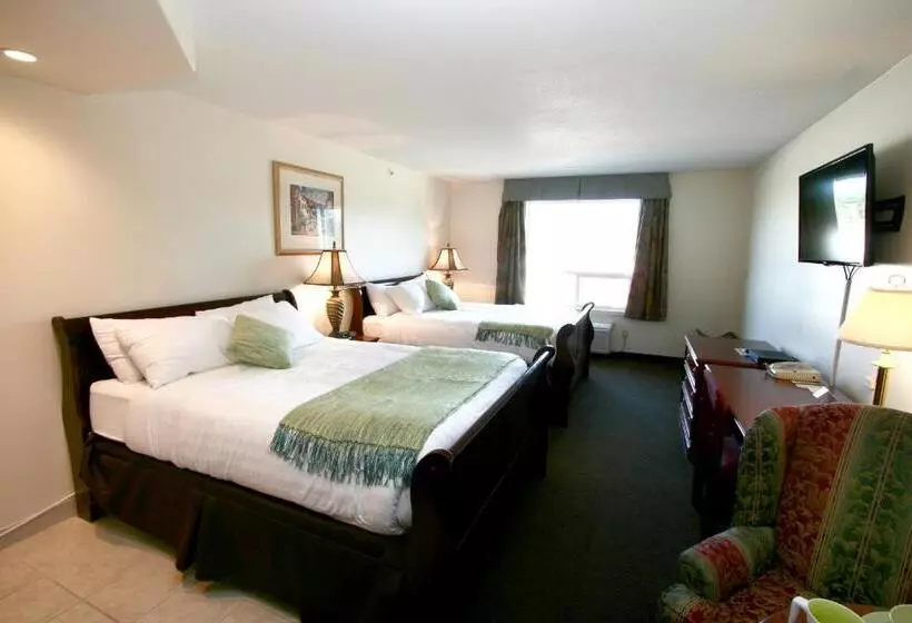 Отель Foxwood Inn & Suites Drayton Valley