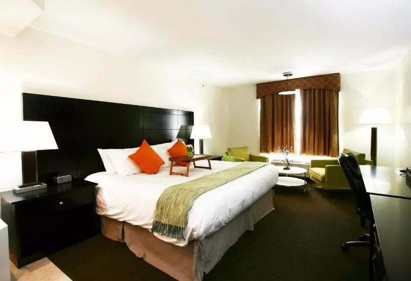 Отель Foxwood Inn & Suites Drayton Valley