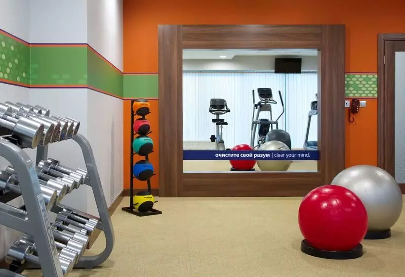 هتل Hampton By Hilton Minsk City Centre