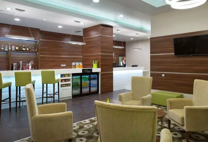 هتل Hampton By Hilton Minsk City Centre