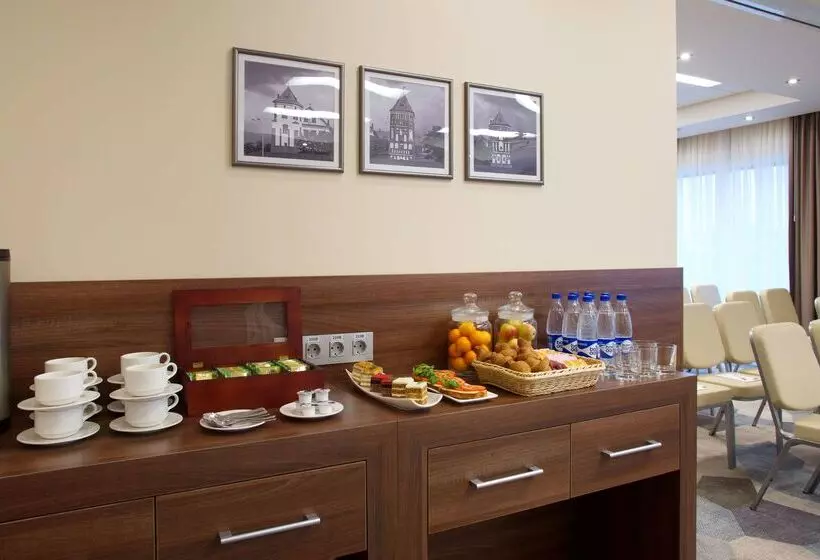 هتل Hampton By Hilton Minsk City Centre