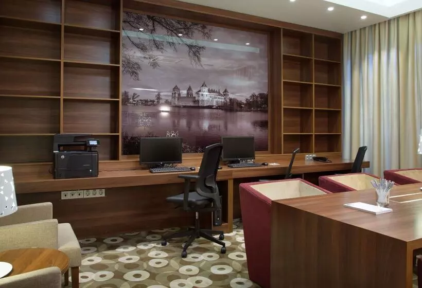 هتل Hampton By Hilton Minsk City Centre