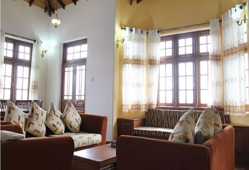 Hotel Heaven Seven  Nuwara Eliya