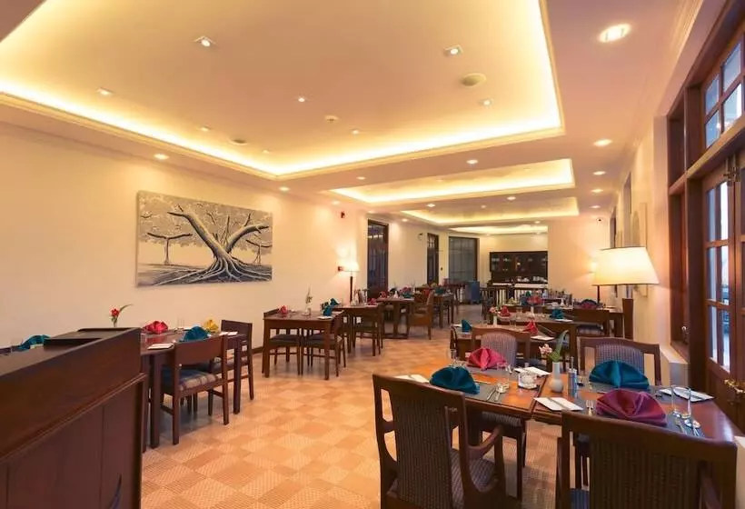 Hotel Heaven Seven  Nuwara Eliya