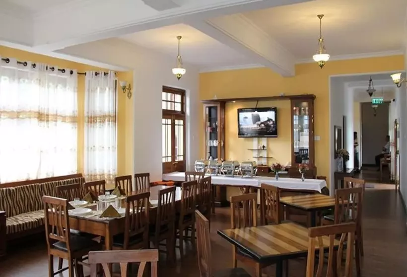 Hotel Heaven Seven  Nuwara Eliya