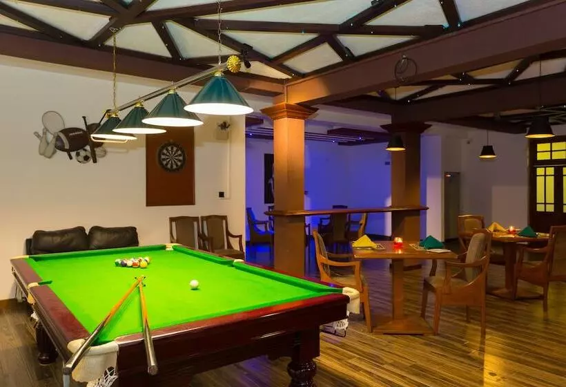 Hotel Heaven Seven  Nuwara Eliya