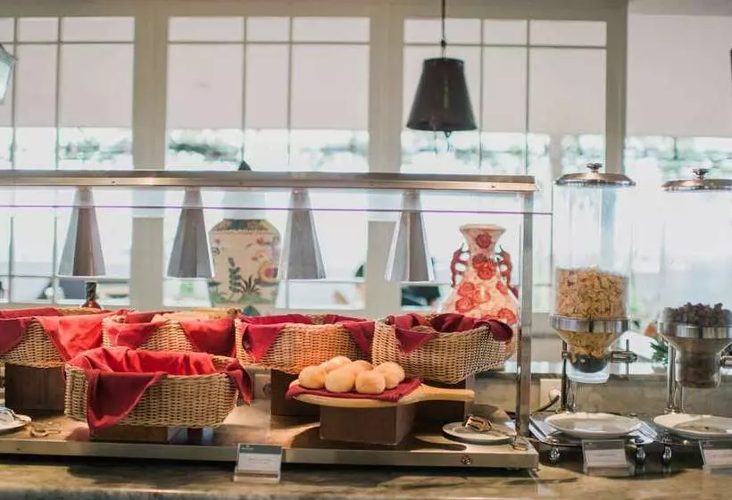 Hotel Santika Seminyak