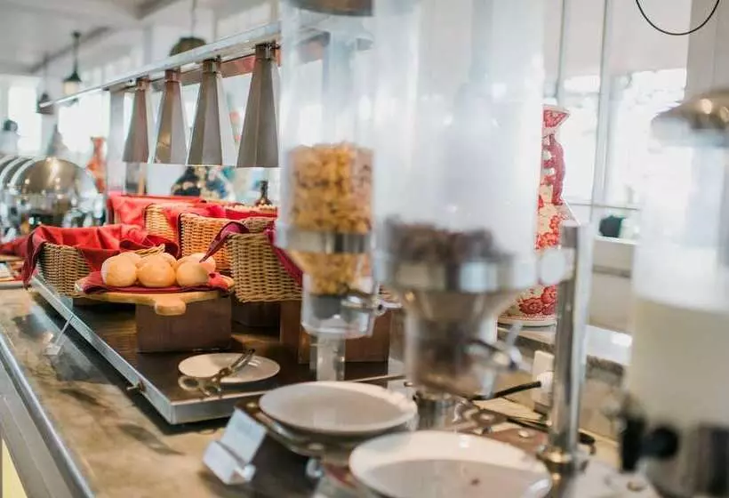 Hotel Santika Seminyak