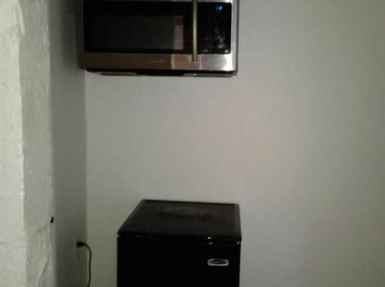 Отель Sterling Gardens