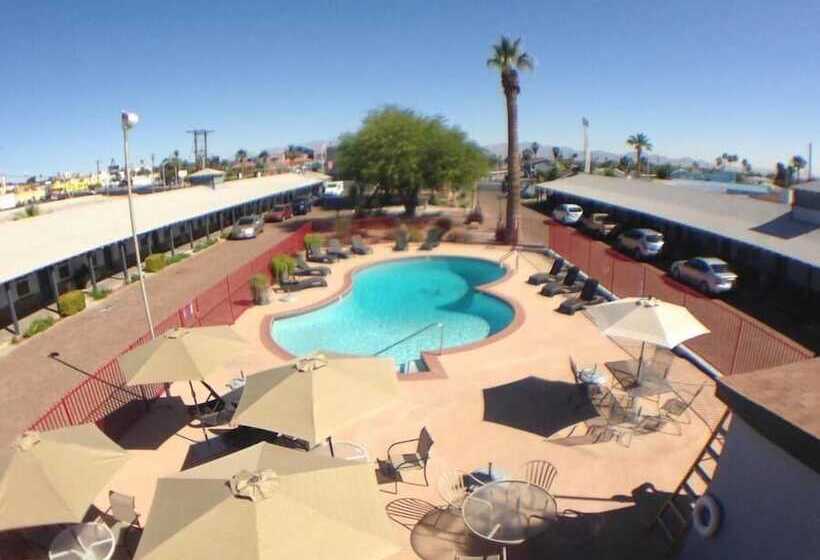 Отель Sterling Gardens