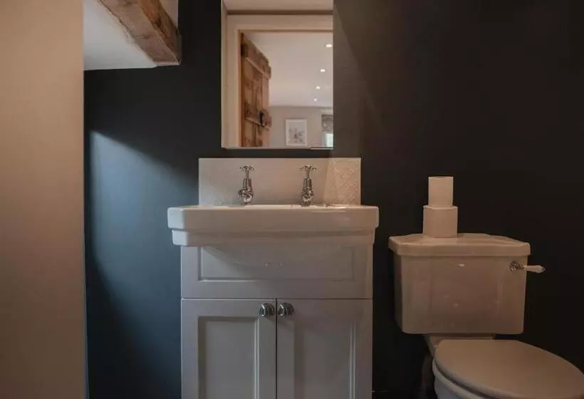 Hotel The Old Hall Inn